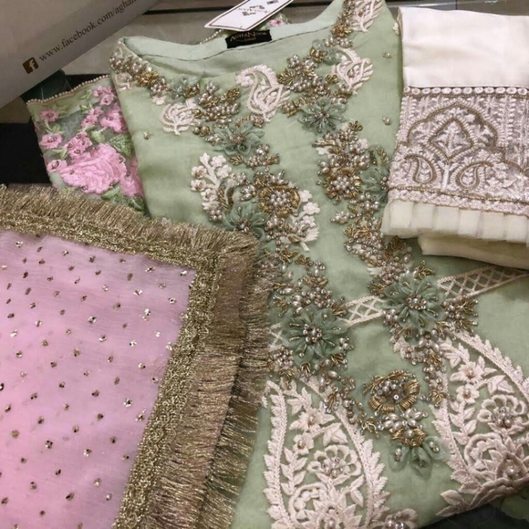 agha noor Dresses & Skirts - Agha noor kurti with pants dupatta